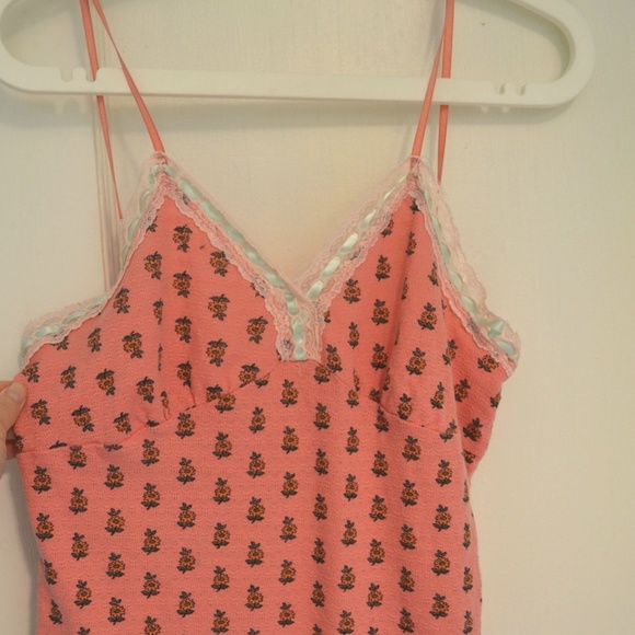 Womens lingerie top - Picture 3 of 3